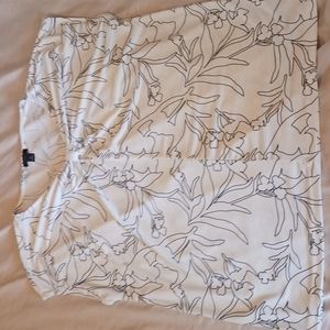 Ann Taylor black and white floral blouse